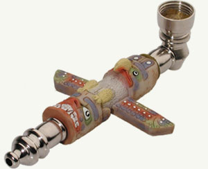 Metal 'totem' smoking pipe