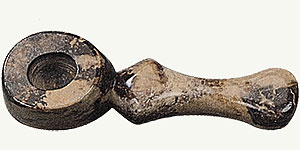 Stone 'zigzag' smoking pipe
