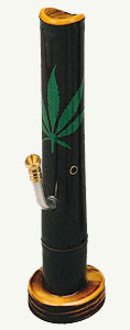 Bamboo 'leaf' bong