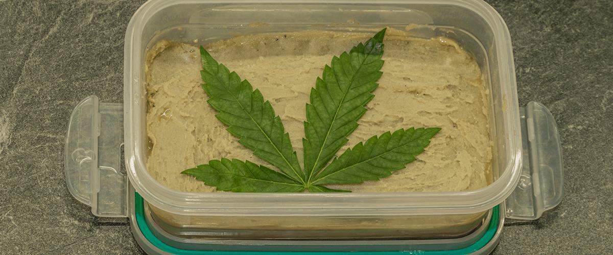 Preparar mantequilla de Cannabis